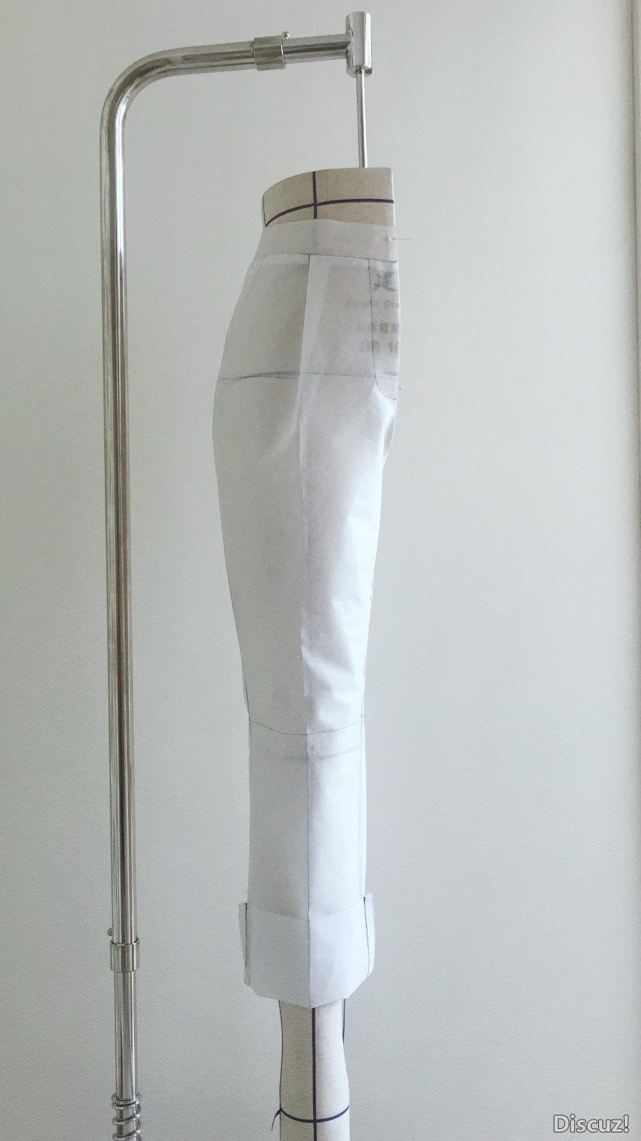 裤子018--1 单褶直筒裤
